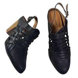 NEW Maurice’s Donna ankle strap heeled bootie boots womens 11 M